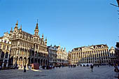 Bruxelles, Belgio - I palazzi della Grand Place, l'angolo Nord-Est con la Maison du Roi e il Palazzo dei Duchi di Brabante. 